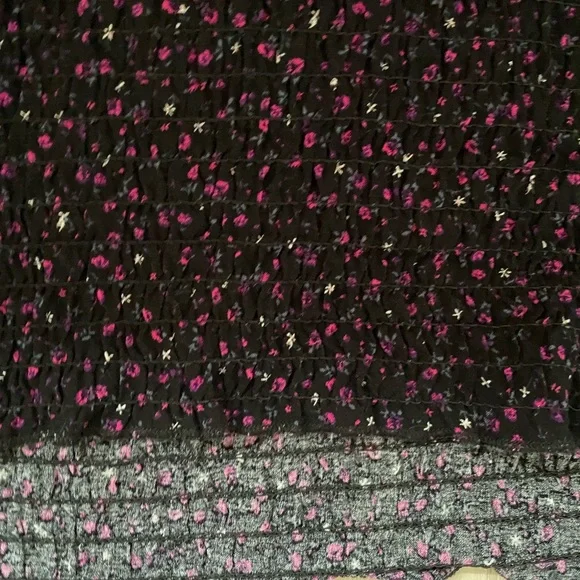 Wild Fable Mock Neck Floral Top - Picture 3 of 8